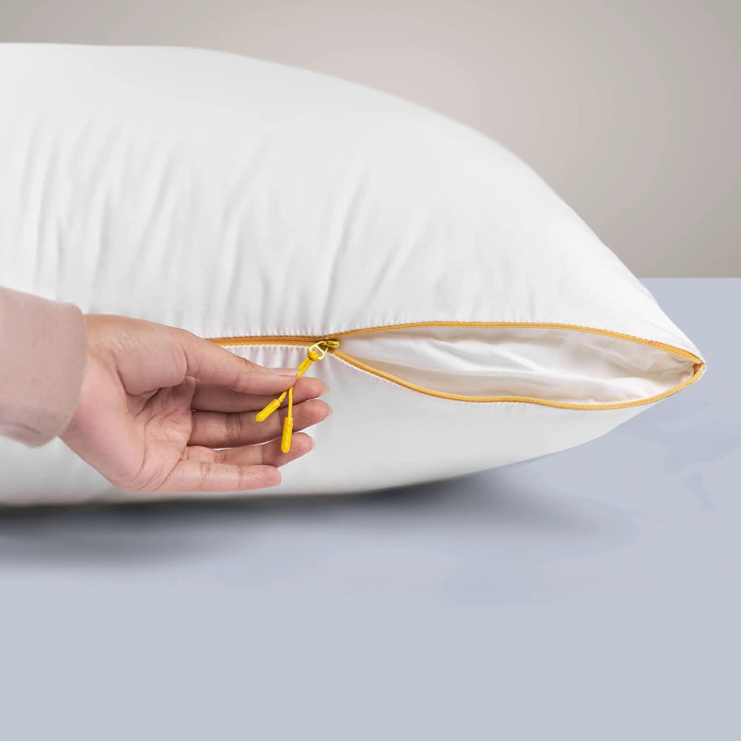 sleepycat-microfiber-cloud-pillow