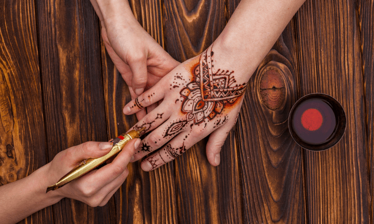 Top 10 Traditional Khaleeji Mehndi Designs 2023 | Mehndi designs, Bridal mehndi  designs, Hand henna