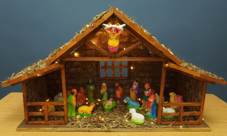 Simple-Christmas-Crib-Ideas